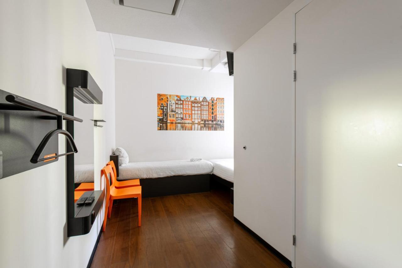 Easyhotel Amsterdam City Centre South Exterior photo
