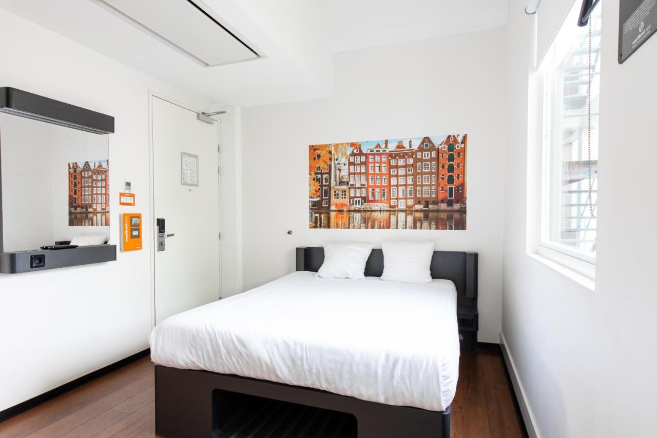Easyhotel Amsterdam City Centre South Exterior photo